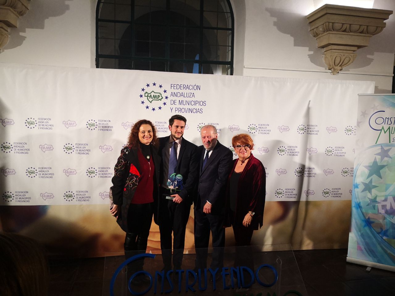 En este momento estás viendo La FAMP reconoce el trabajo del ILF con motivo de los 40 años de Ayuntamientos democráticos en Andalucía.